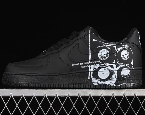 AIR FORCE 1 '07 LOW SUPREME CDG BLACK WHITE 923044-101 Sneakers