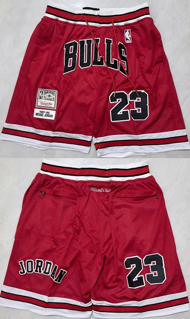 Men's Chicago Bulls Red Throwback Shorts (Run Small)